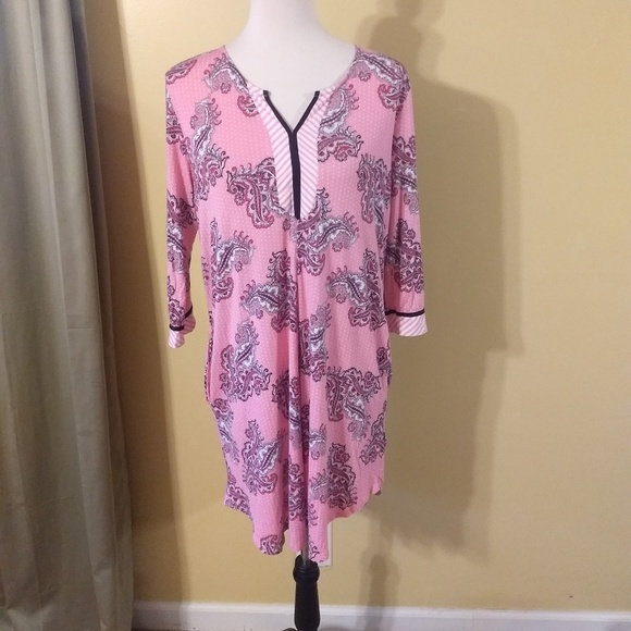 Ellen Tracy Other - Ellen Tracy paisley night shirt gown sz medium *V